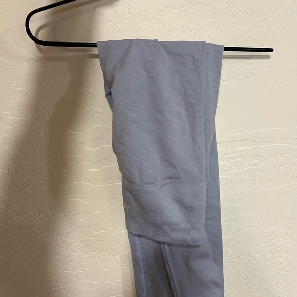 Alphalete Amplify Light Blue Leggings💌 - Picture 4 of 4